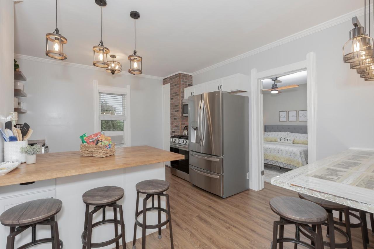 In The Heart Of Little Italy! Free Parking! Appartement Cleveland Buitenkant foto
