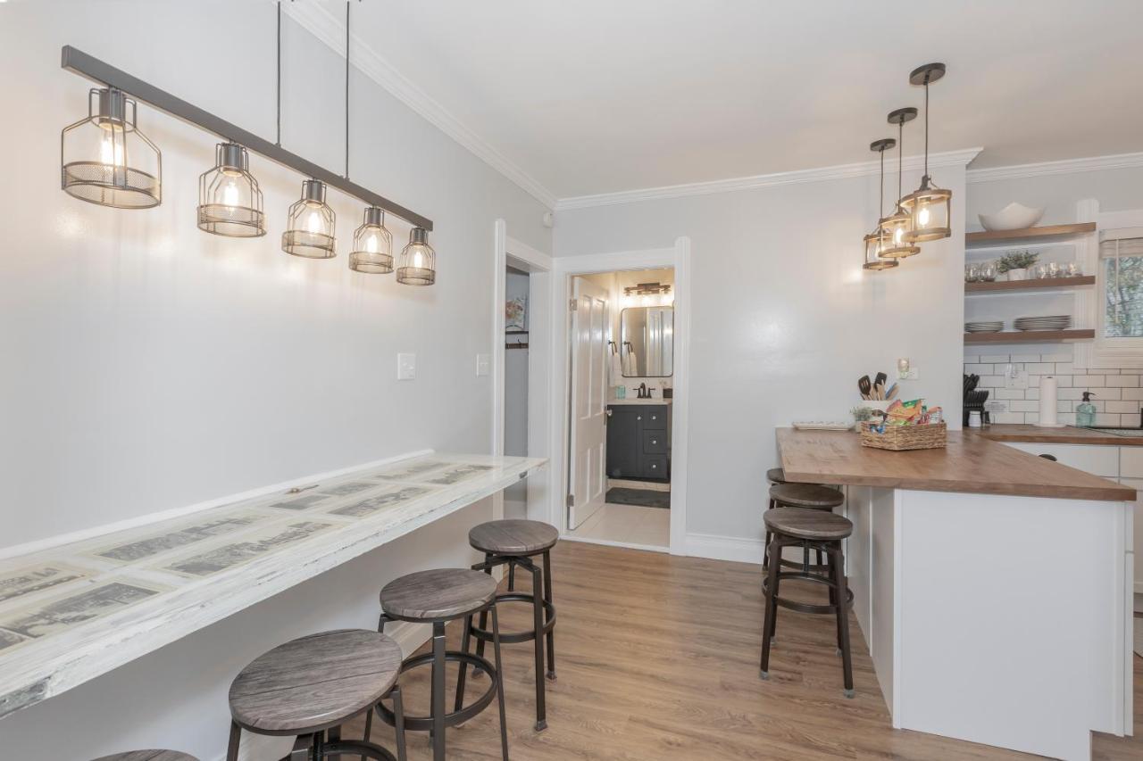 In The Heart Of Little Italy! Free Parking! Appartement Cleveland Buitenkant foto