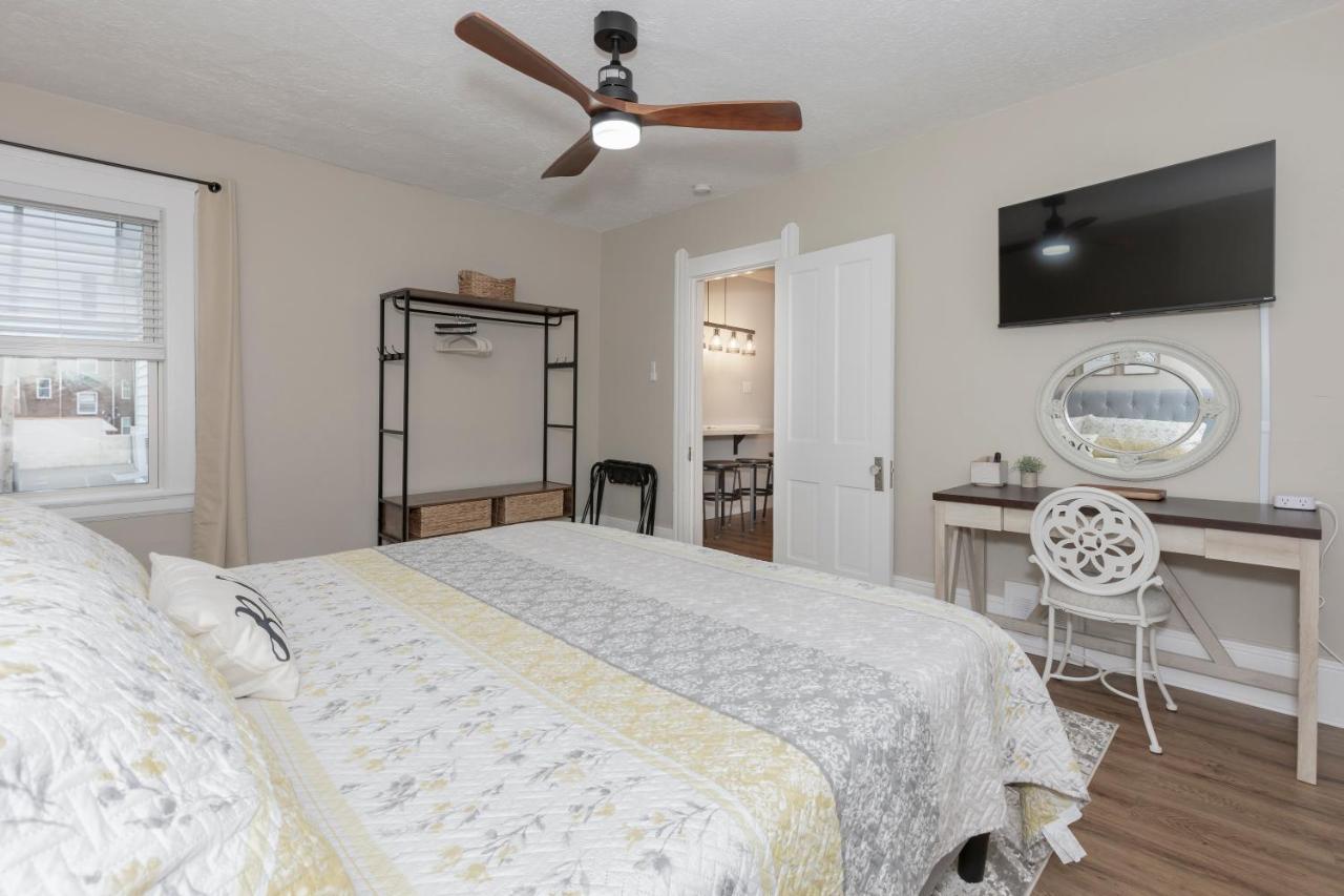In The Heart Of Little Italy! Free Parking! Appartement Cleveland Buitenkant foto